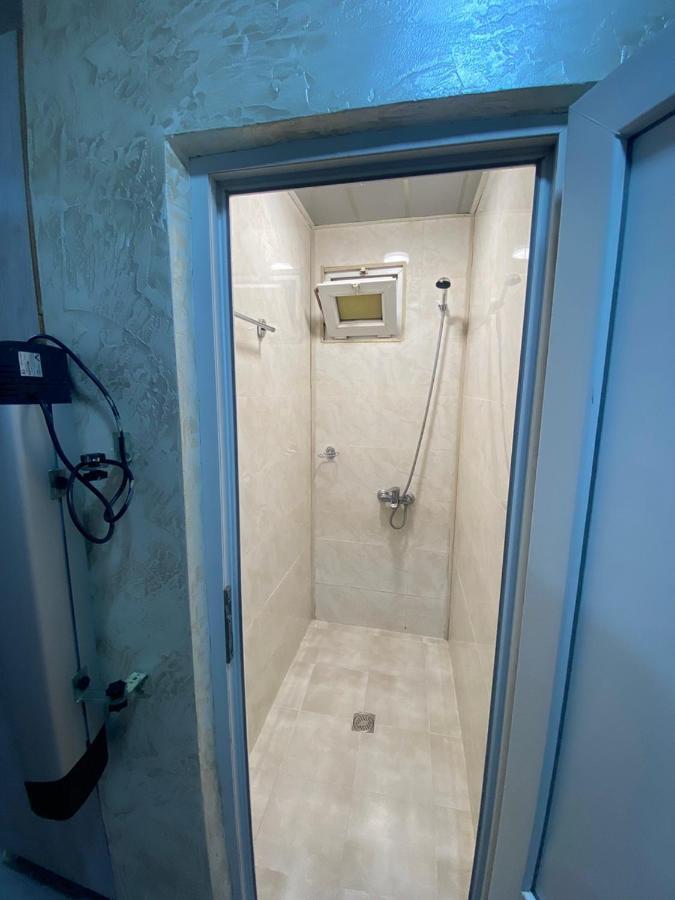 Apartment Studio Maksim Batumi Ngoại thất bức ảnh